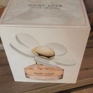 Marc Jacob daisy love 100ml brand new